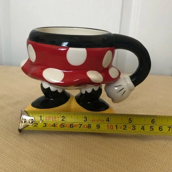 Disney World Minnie Mouse half body / skirt legs mug NWT - Picture 10 of 16